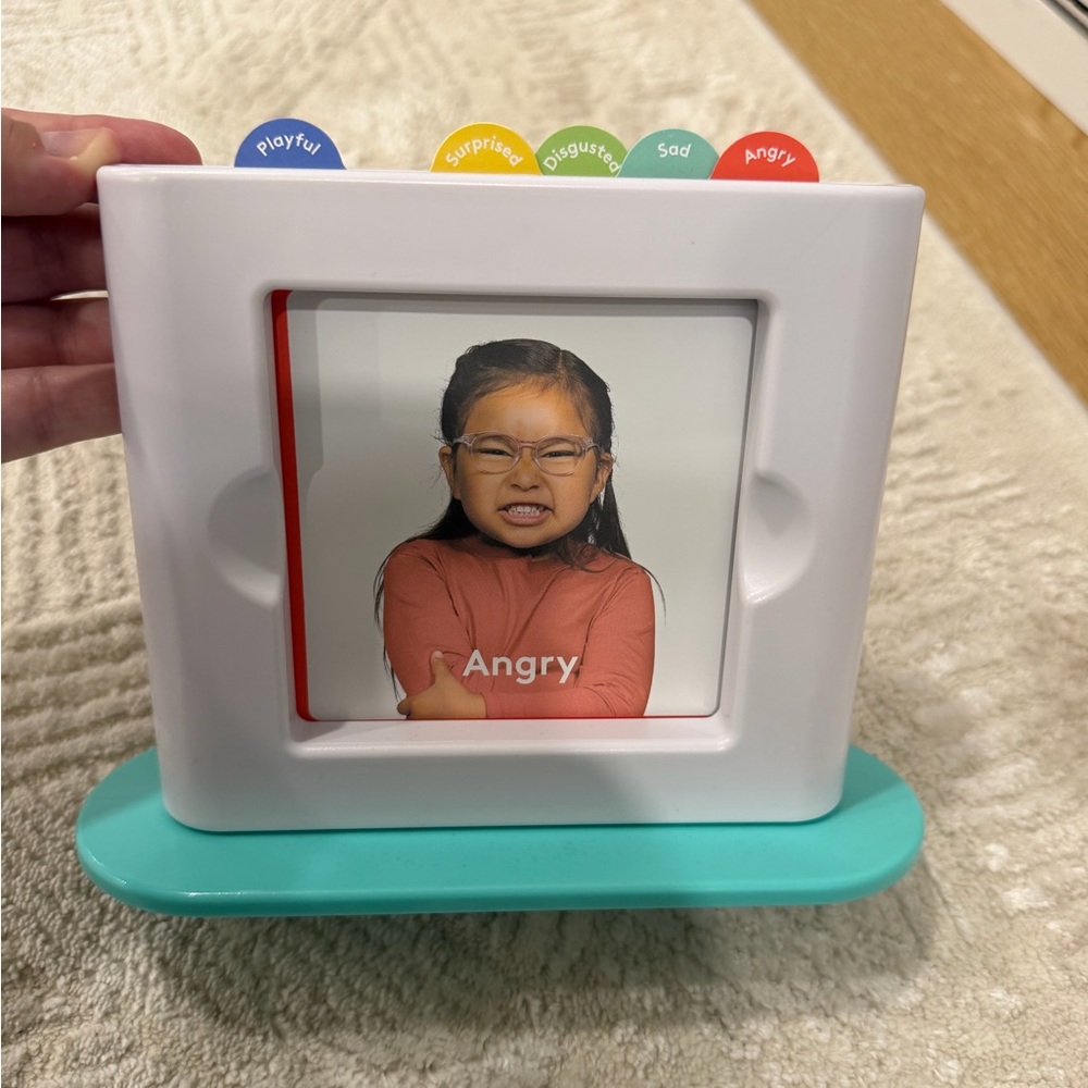 LOVERY Emotion Match Mirror & Card Set
